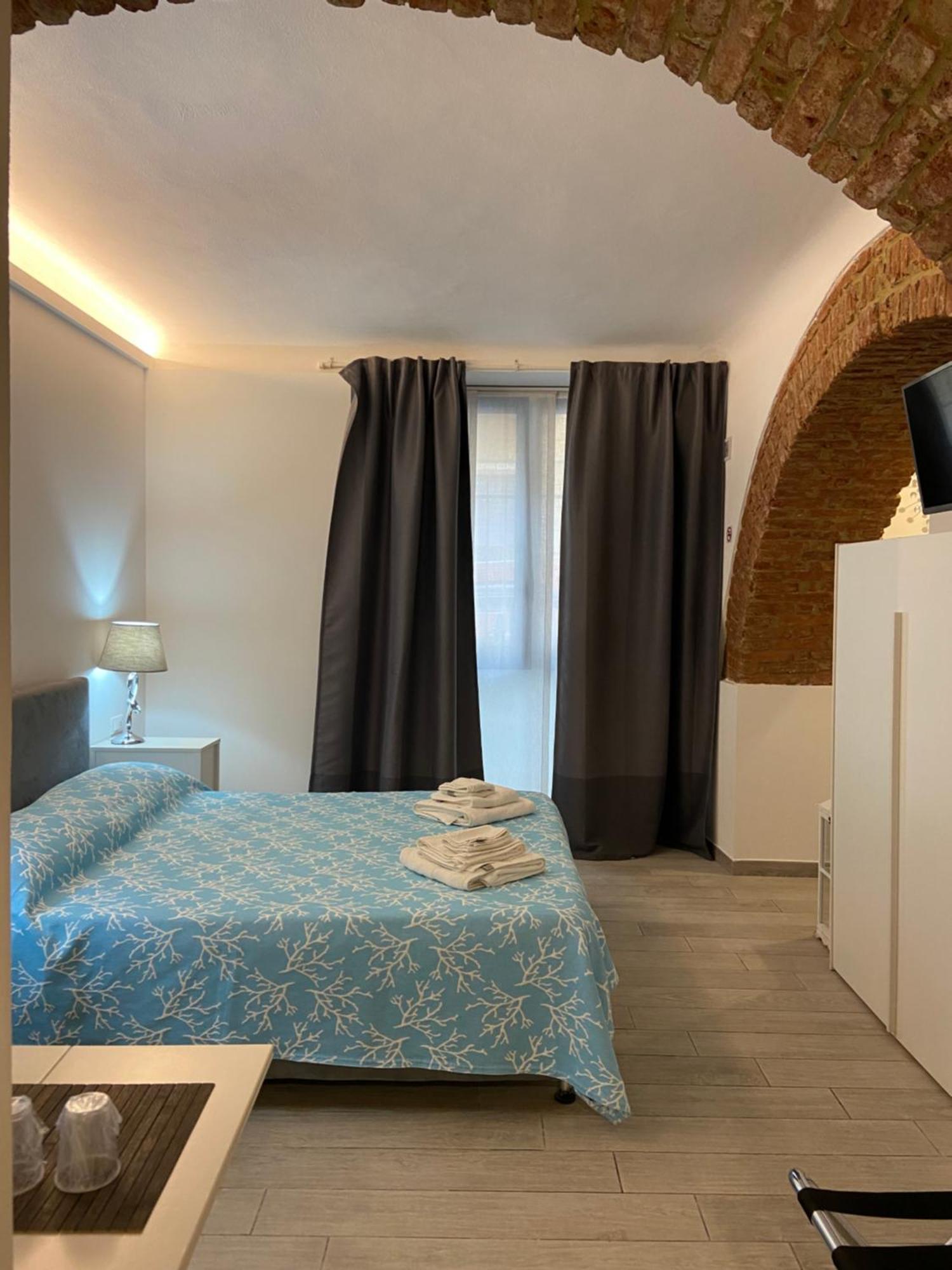 Vita Lenta - Cozy Rooms La Spezia Exterior photo